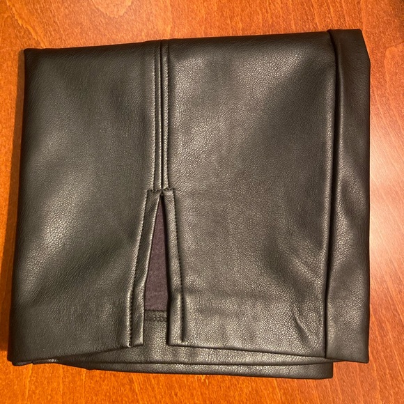 Mini Black Faux Leather Garage Skirt With Slit in XS - Picture 5 of 5